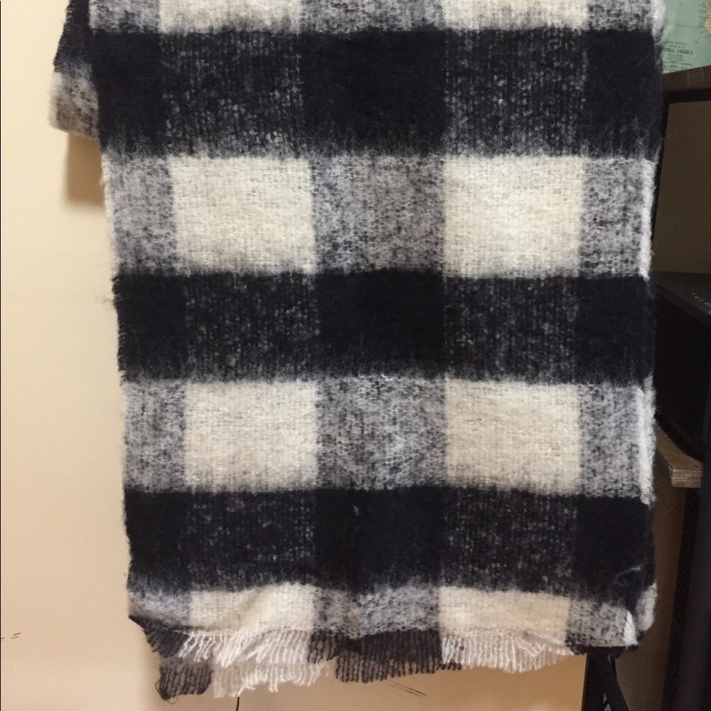 Scotch & Soda Black and White Wool Blanket Scarf